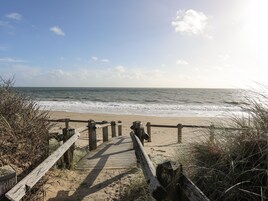 Vista para praia/oceano