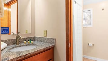 Towels, soap, shampoo, toilet paper