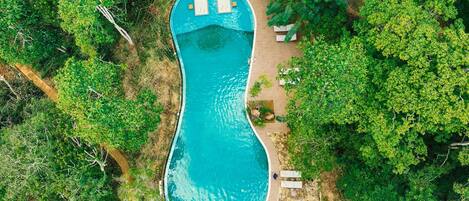 Piscina all'aperto