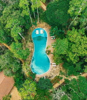 Outdoor pool - Celestial Hills - by The Clarks (Panwila)