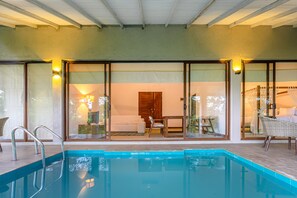 Family Suite | Premium bedding, memory-foam beds, minibar, desk - Celestial Hills - by The Clarks (Panwila)