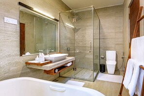 Family Suite | Bathroom - Celestial Hills - by The Clarks  (Panwila)
