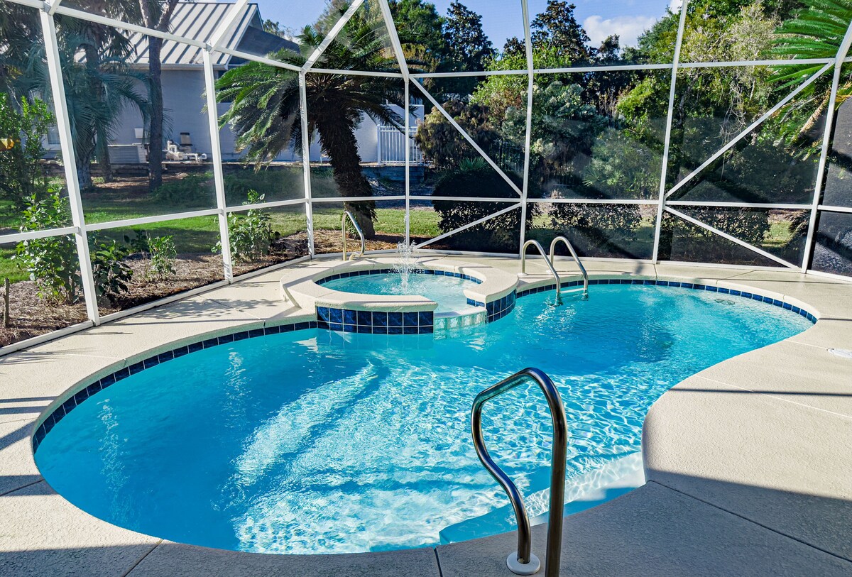 Photo 15 of Private Pool, Walk to Beach, Free Fun Package Sleeps 10 Pet Friendly