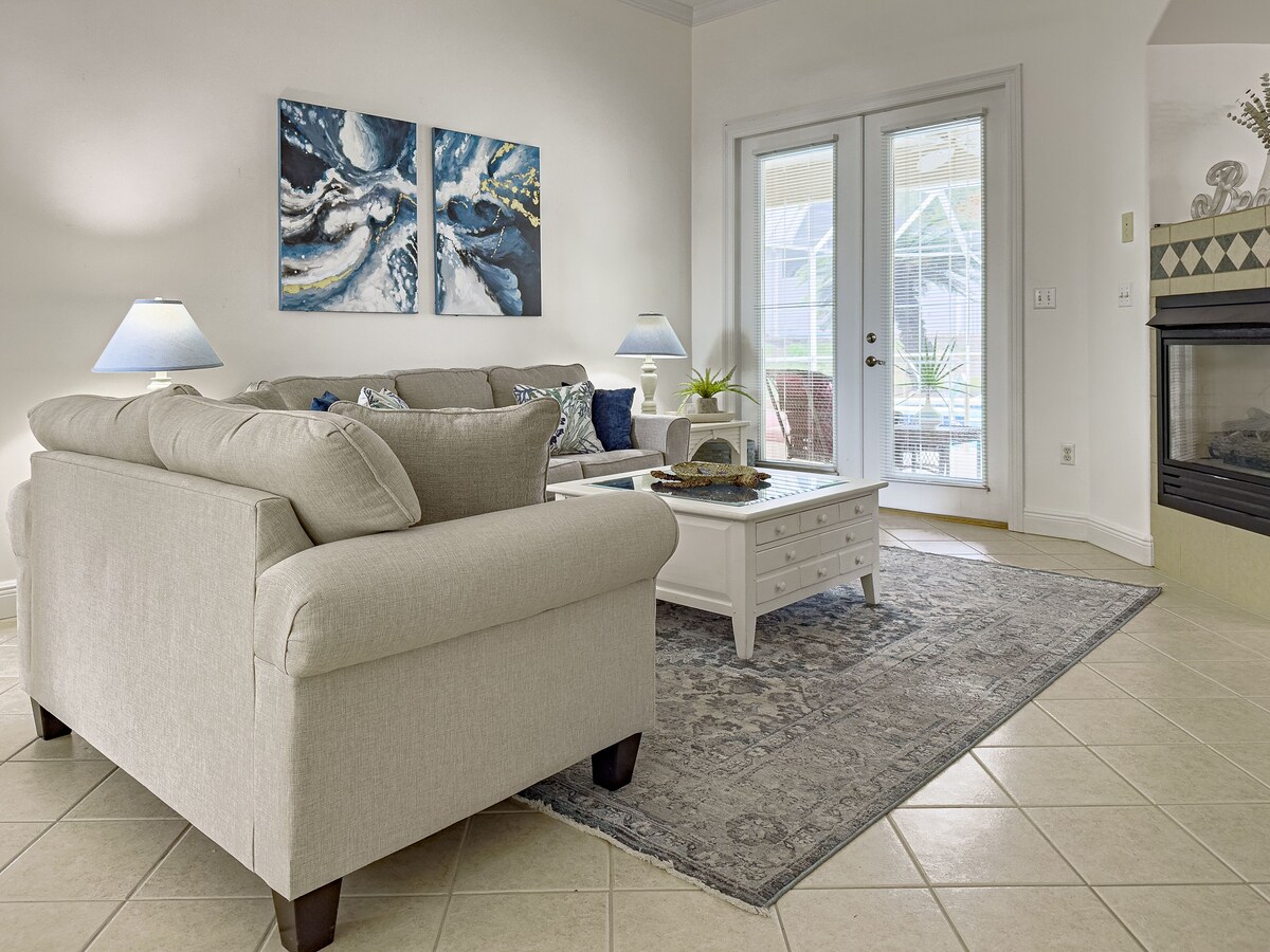Photo 21 of Private Pool, Walk to Beach, Free Fun Package Sleeps 10 Pet Friendly