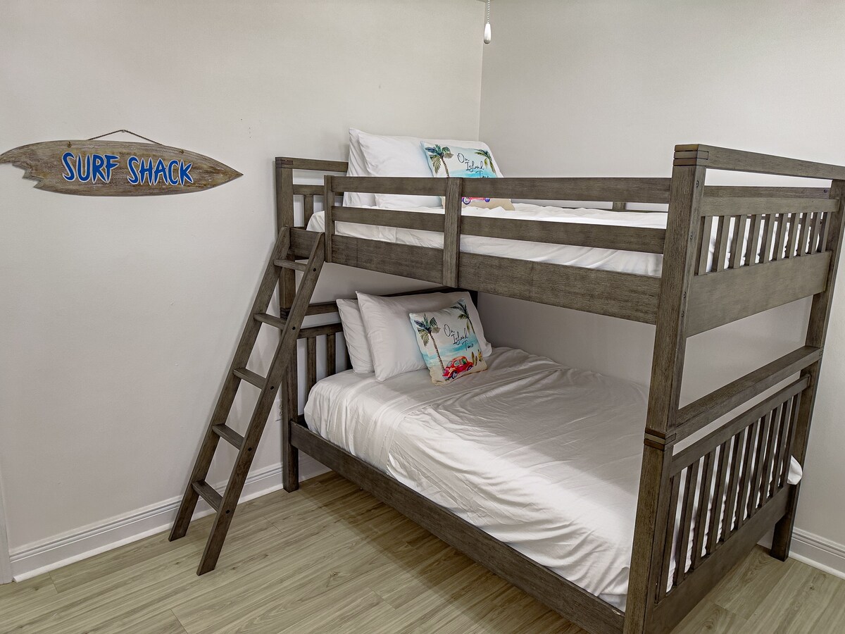 Photo 37 of Private Pool, Walk to Beach, Free Fun Package Sleeps 10 Pet Friendly