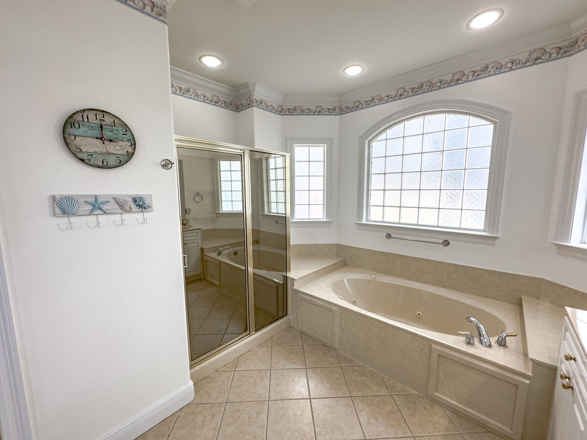 Photo 49 of Private Pool, Walk to Beach, Free Fun Package Sleeps 10 Pet Friendly