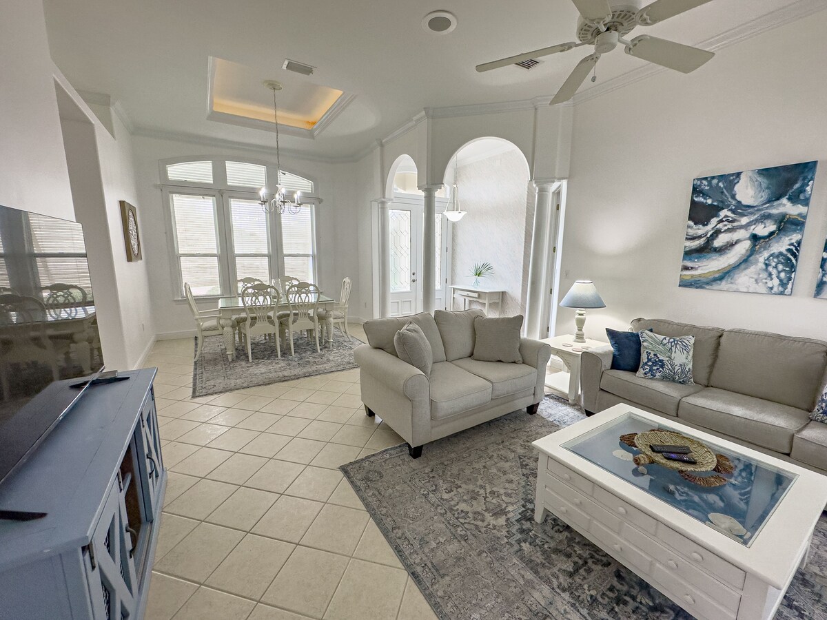 Photo 20 of Private Pool, Walk to Beach, Free Fun Package Sleeps 10 Pet Friendly