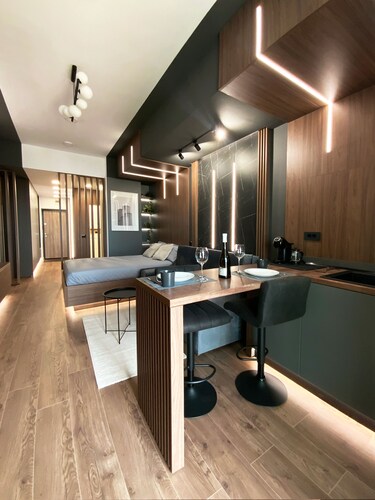 Iasi Business Suite