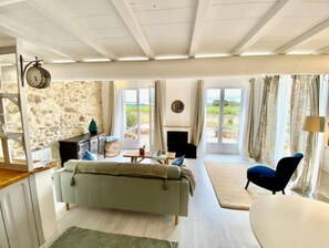 スマートテレビ、暖炉