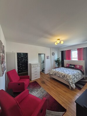 1 soverom, strykejern/-brett, wi-fi og sengetøy