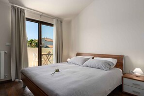 2 bedrooms, WiFi - Holiday apartment with pool just 100m from the beach (Funtana)