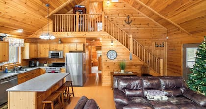 Sand Rock Lodge, Fire Pit, 3bd, 2bth sleeps 10