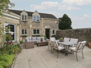 Terrace/patio - The Gate House (Cirencester)
