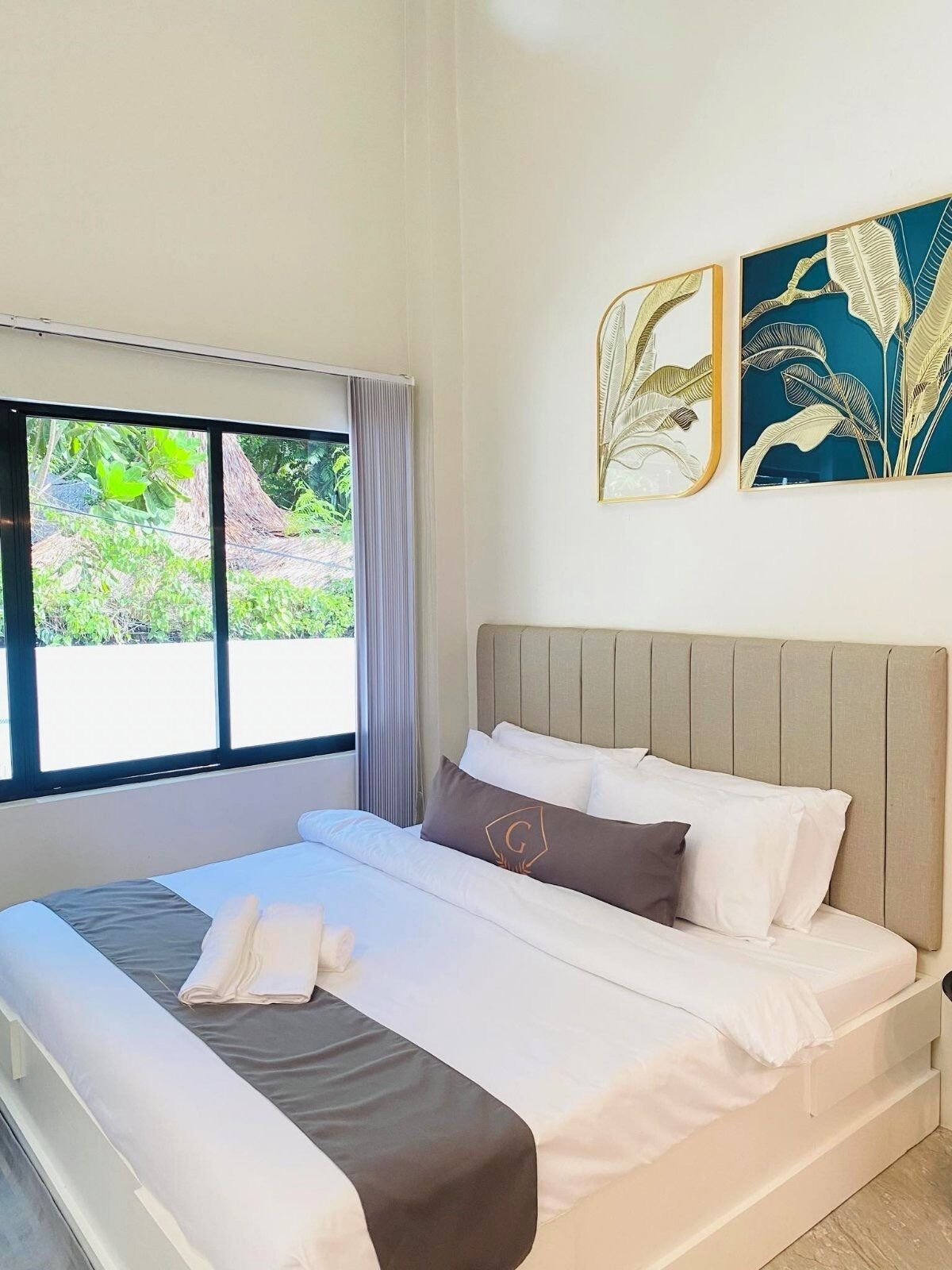 Ropa de cama de alta calidad, cubrecamas y colchones con efecto memoria 