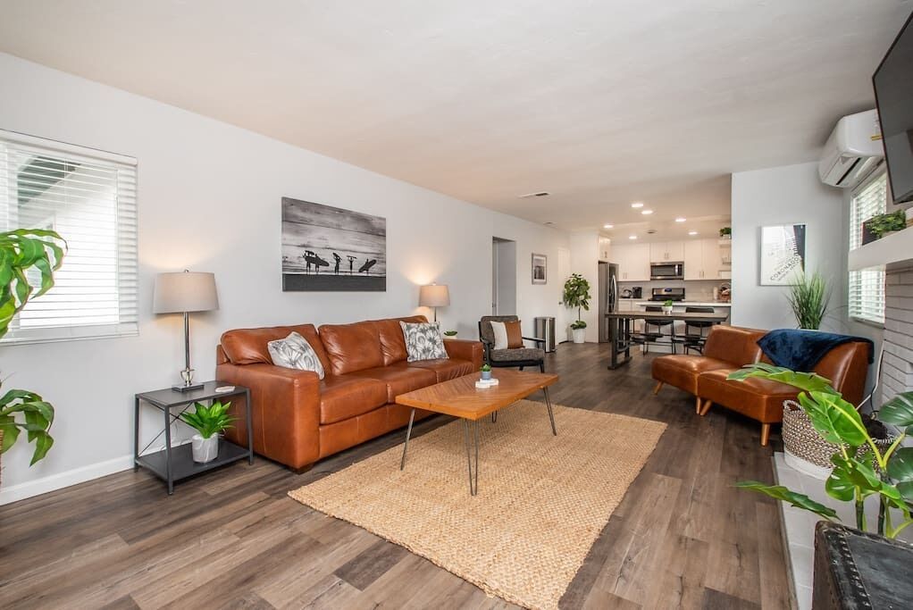 South O Duplex 1/2 Mile to Beach Great for Groups