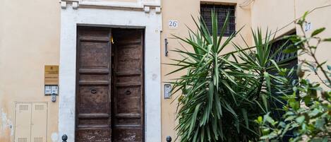 Entrada de la propiedad