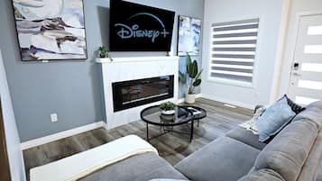 TV connectée, cheminée