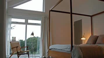 Cottage | 5 bedrooms, individually decorated, individually furnished, free WiFi