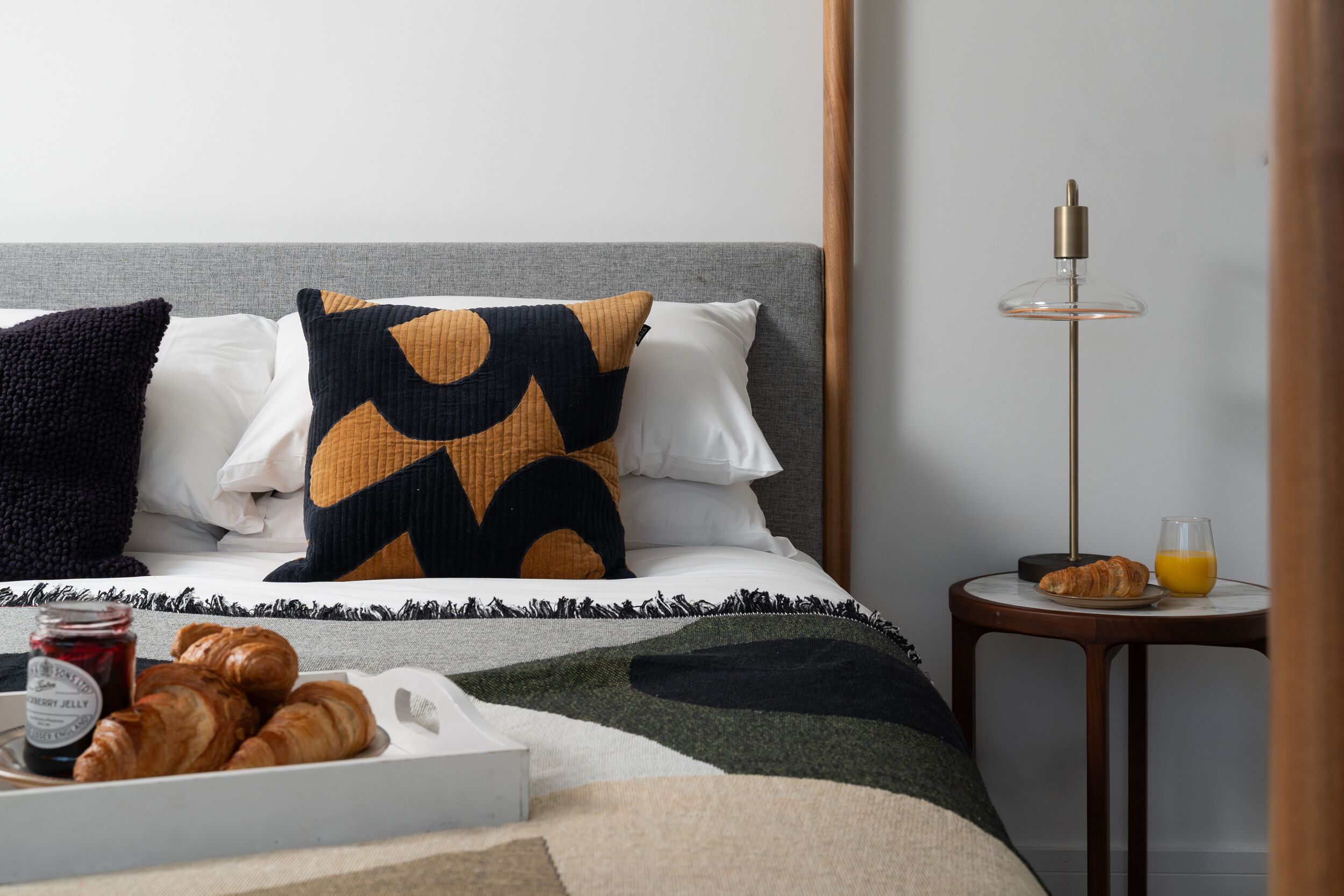 5 bedrooms, individually decorated, individually furnished, free WiFi