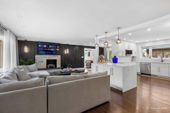 Unclassified image, 1 of 67, button