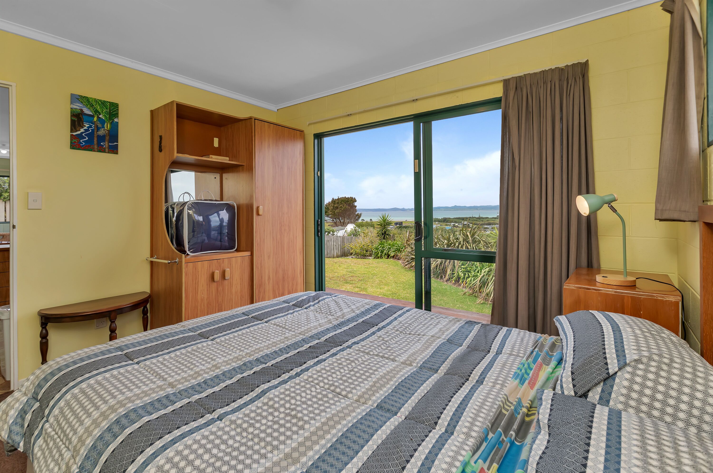 2 Schlafzimmer, Bügeleisen/Bügelbrett, Bettwäsche