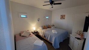 1 chambre, fer et planche à repasser, Wi-Fi gratuit, draps fournis