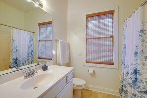 Hair dryer, towels