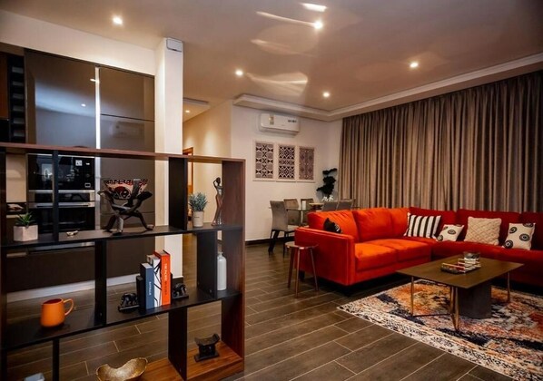 Executive Apartment | Living area - Manjaro Luxury Suites at Stella Place (Accra)