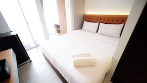 Studio | Free WiFi - Tidy And Cozy Stay Studio Apartment At Suncity Residence (Sidoarjo)