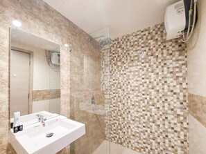 Studio | Bathroom - Homey And Comfort Studio Mataram City Apartment (Ngaglik)