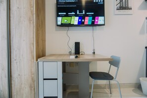 Interior - Homey And Warm Studio At West Vista Apartment (Jakarta)