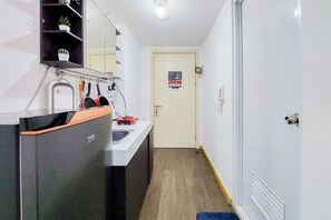 Estúdio | Cozinha privada | Geladeira grande, cooktop