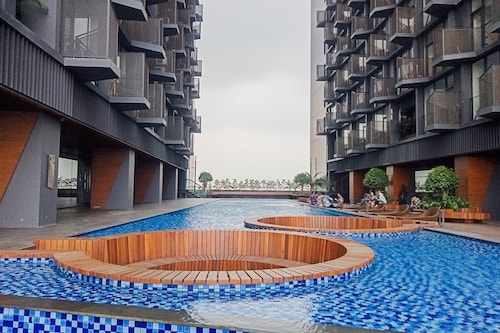 Fancy And Nice Studio Apartment Carstensz Residence