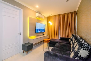 Living area - Elegant And Comfort 2Br Apartment At Fx Residence (Jakarta)