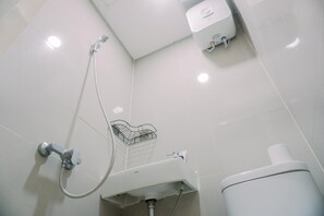 スタジオ | バスルーム | シャワー、バスアメニティ (無料)、タオル