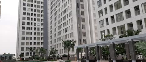 室外游泳池