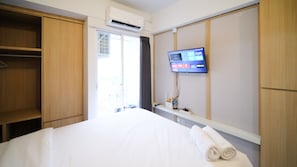 Studio | Free WiFi - Best Choice And Strategic Location Studio At Apartment Suncity Residence (Sidoarjo)