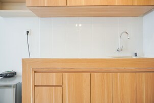 Estudio | Cocina privada | Frigorífico grande y placa de cocina