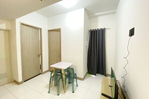 Living area - Comfortable 2Br At Tokyo Riverside Pik 2 Apartment (Teluknaga)