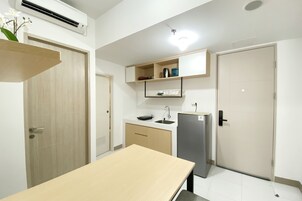 Apartment | Private kitchen | Full-size fridge, stovetop