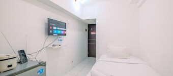 Simply Look Studio At Mont Blanc Bekasi Apartment