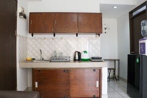 Apartment | Private kitchen | Full-sized fridge, stovetop - Cozy 2Br At Mekarwangi Square Cibaduyut Apartment (Bandung)