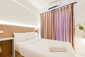 Studio | 1 bedroom, minibar, free WiFi