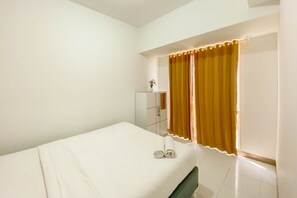 2 bedrooms, free WiFi - Comfortable And Nice 2Br At Tokyo Riverside Pik 2 Apartment (Teluknaga)