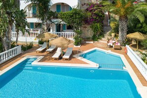 Pool - Son Bou, villa 8 pax, swimming ool with children’s section, A/C, sea views (Son Bou)