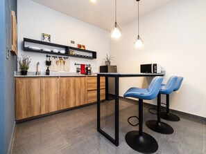 Superior Apartment | Private kitchen - Edificio Piso 56 (Mexico City)