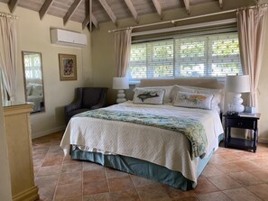 3 slaapkamers, een strijkplank/strijkijzer, wifi, beddengoed