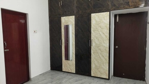 Spacious 2BHK apartment with Air Conditioner and attached bathroom with Parking 