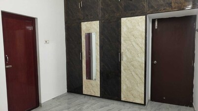 Spacious 2BHK apartment with Air Conditioner and attached bathroom with Parking 