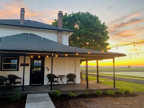 Updated Farmhouse with lots of outdoor space and beautiful views!